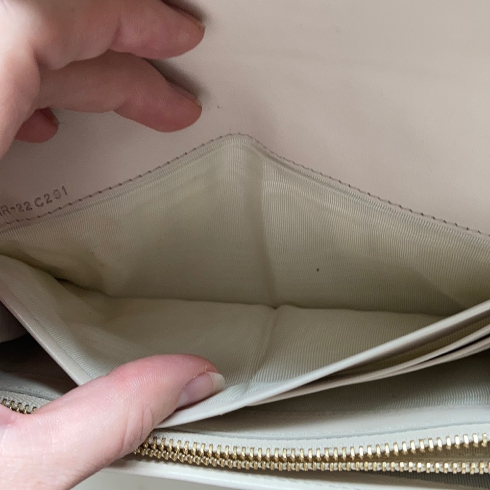 Salvatore Ferragamo wallet - Picture 7 of 16